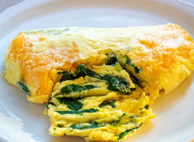 omlet szpinakowy